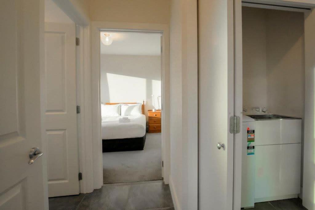 Cosy On Kingston Leilighet Albert Town Eksteriør bilde